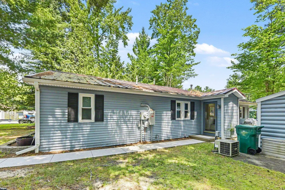 14123 Torch River Road Milton Township, MI 49676