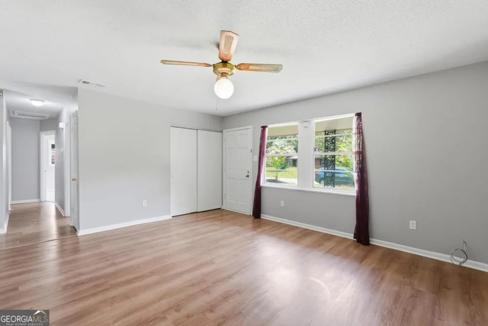 4 Lucian CIR Savannah, GA 31406