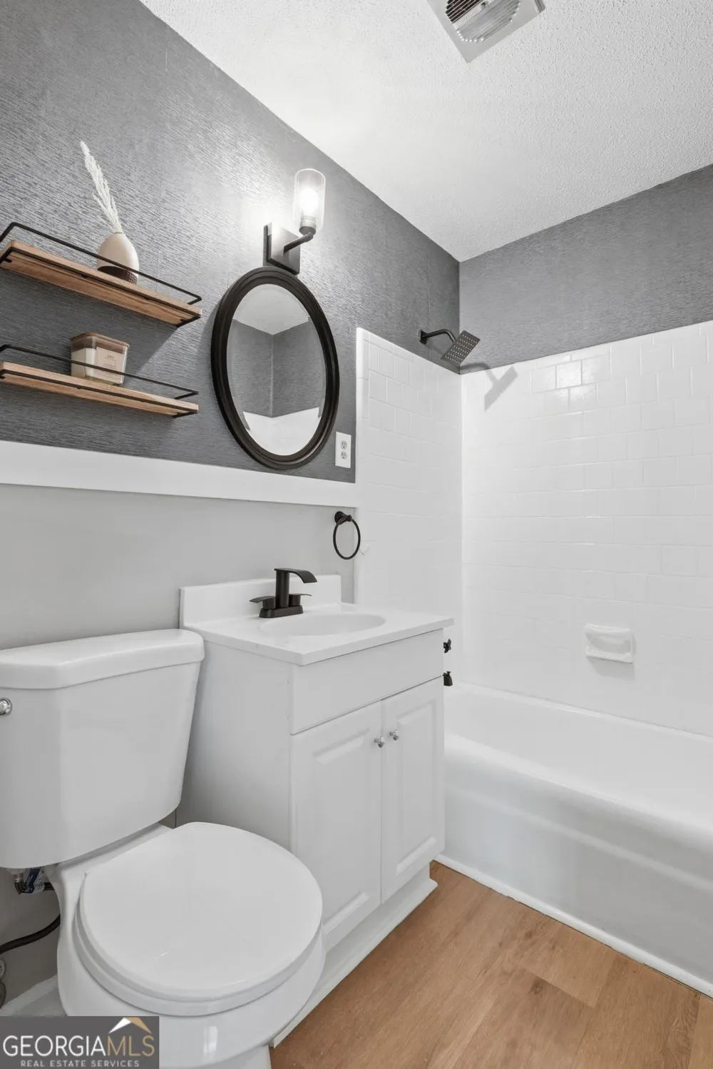 4 Lucian CIR Savannah, GA 31406