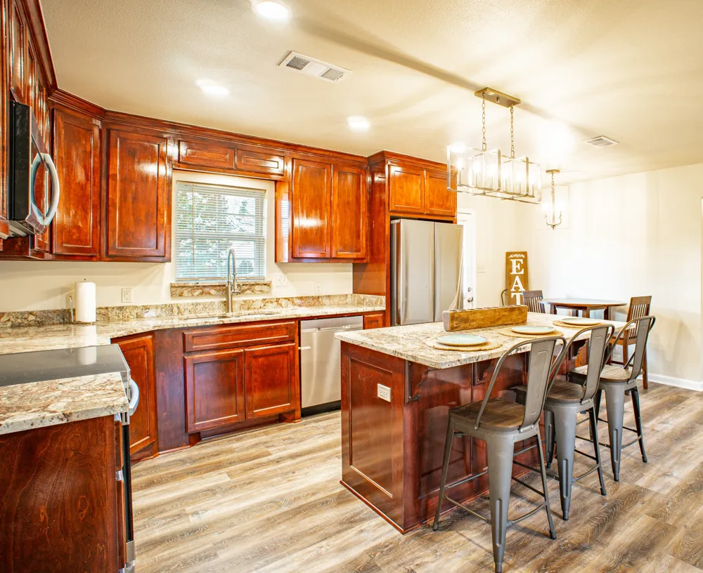 903 Kaufman Mexia, TX 76667