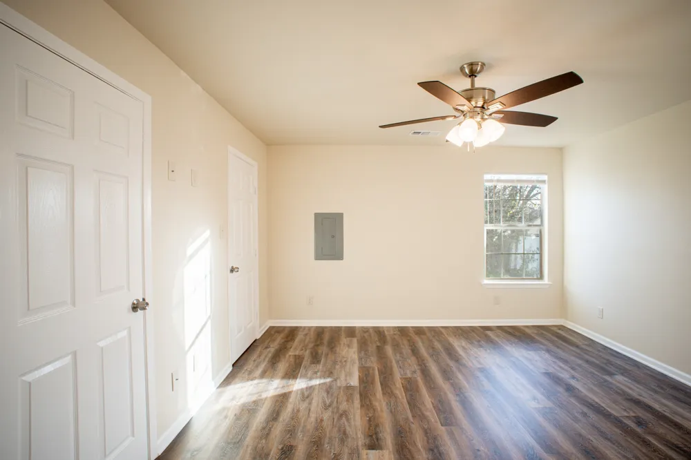 903 Kaufman Mexia, TX 76667