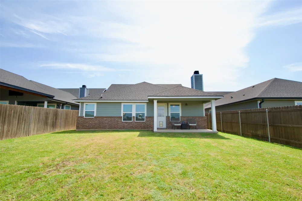429 Travis Drive McGregor, TX 76657