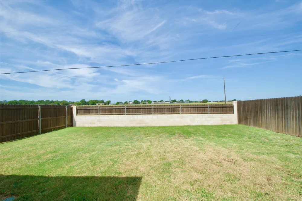 429 Travis Drive McGregor, TX 76657