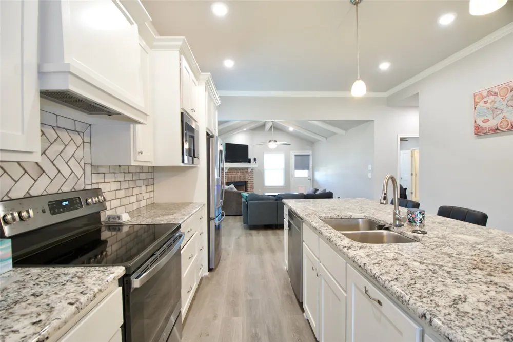 429 Travis Drive McGregor, TX 76657