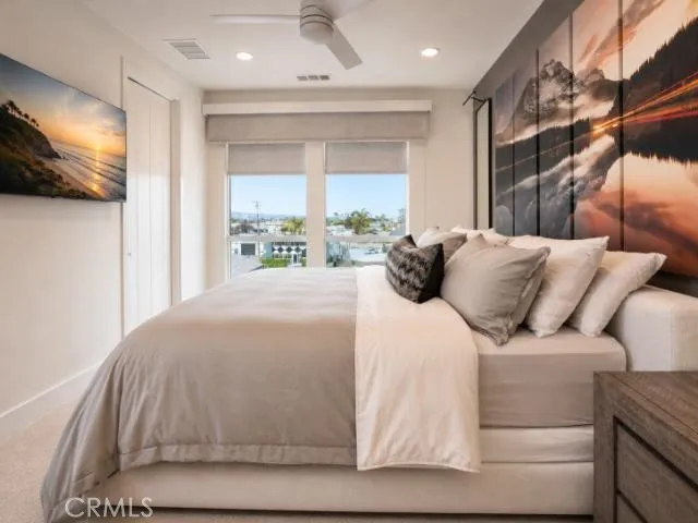 1648 Topanga Costa Mesa, CA 92627