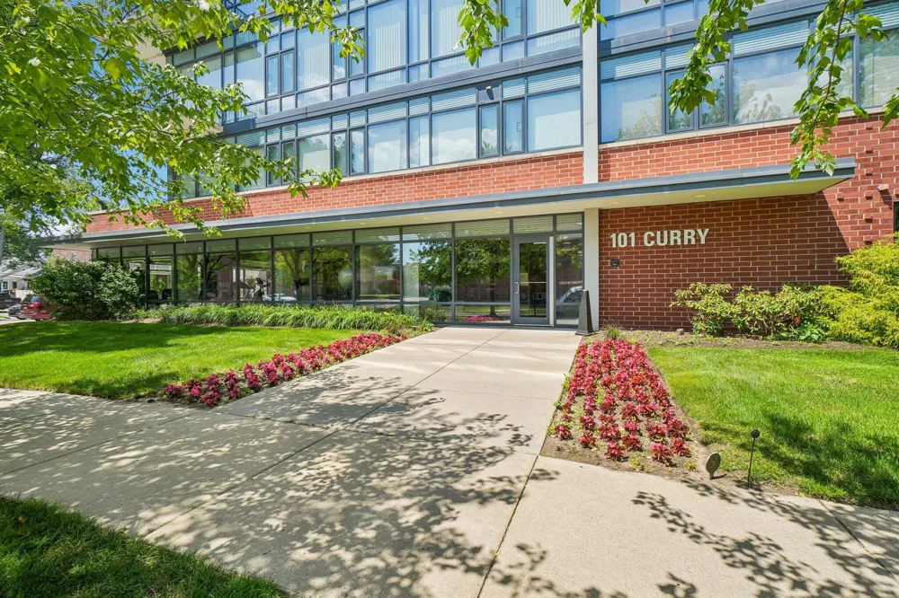 101 Curry Avenue #620 Royal Oak, MI 48067