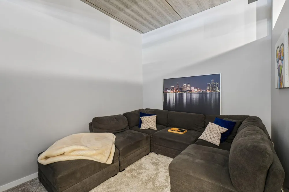 101 Curry Avenue #620 Royal Oak, MI 48067