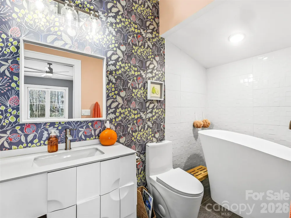 101 Glen Trillium Drive Fletcher, NC 28732