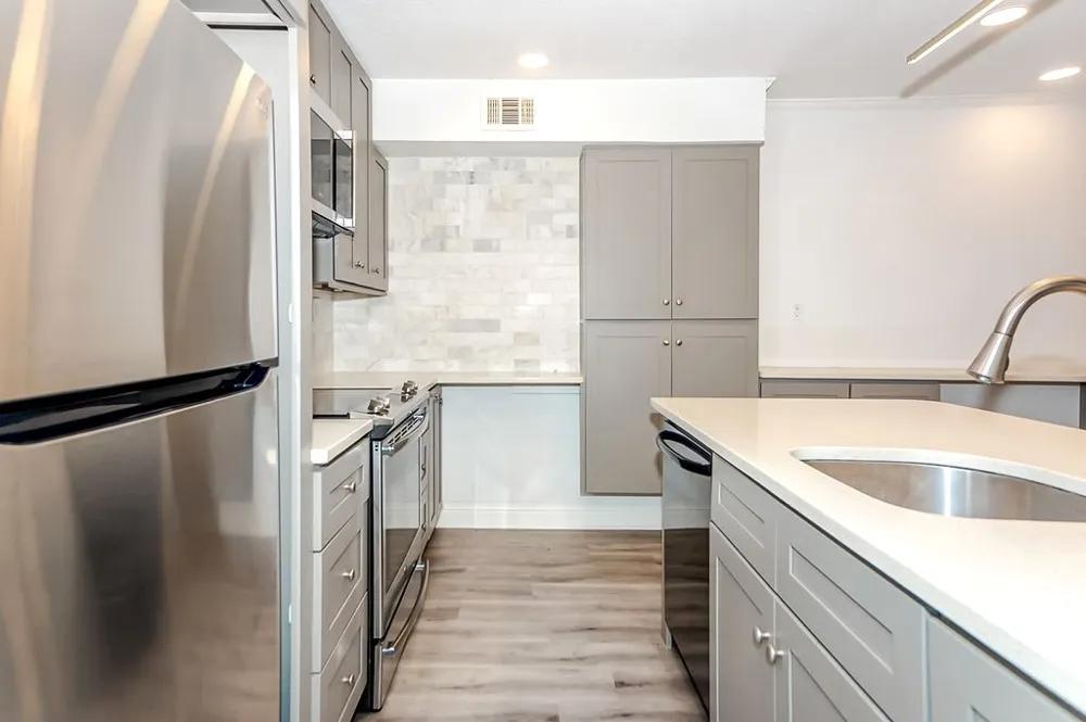 16301 Ledgemont Lane #101 Addison, TX 75001