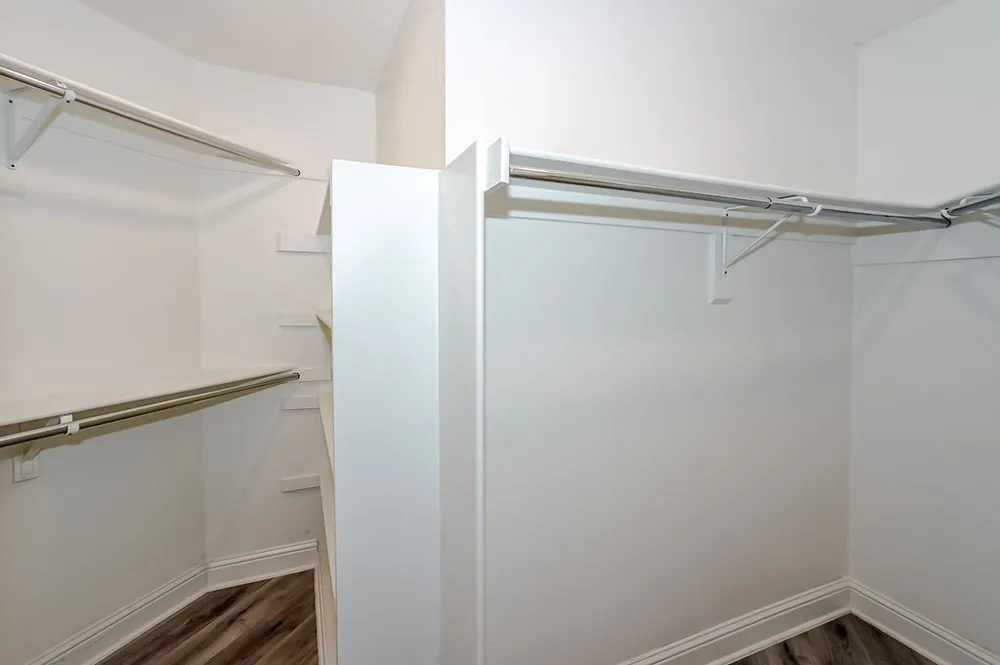 16301 Ledgemont Lane #101 Addison, TX 75001