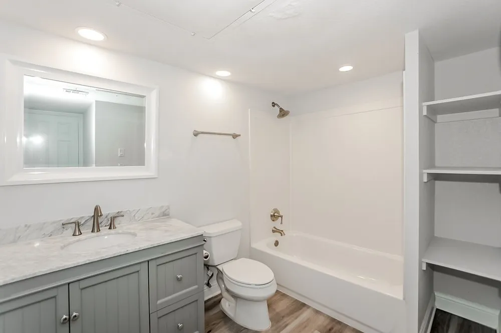 16301 Ledgemont Lane #101 Addison, TX 75001