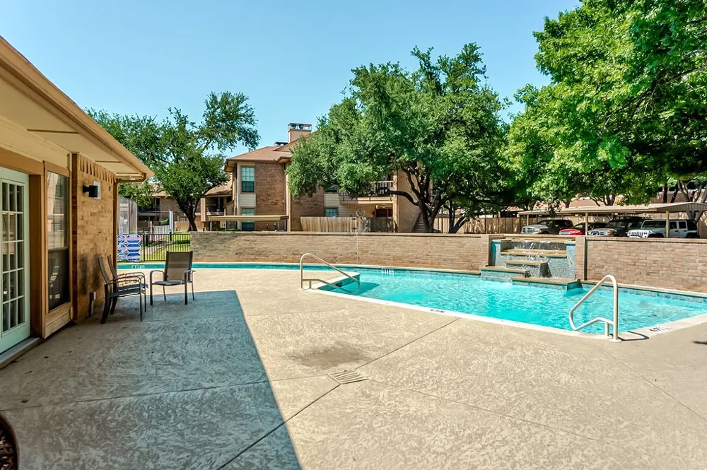 16301 Ledgemont Lane #101 Addison, TX 75001