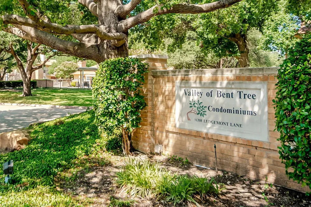 16301 Ledgemont Lane #101 Addison, TX 75001
