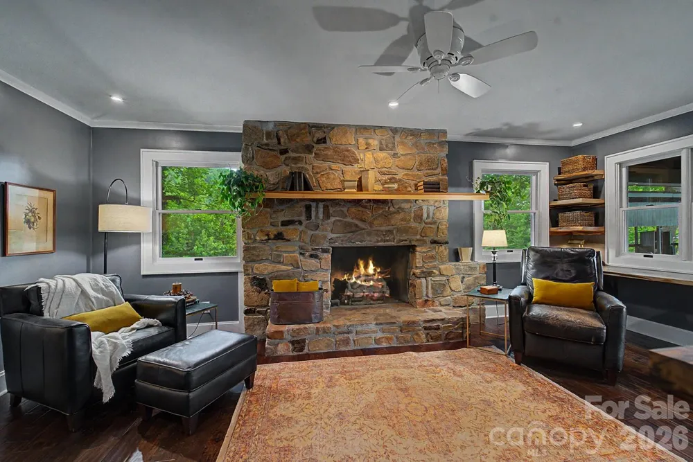 75 Mountain View Road Sylva, NC 28779