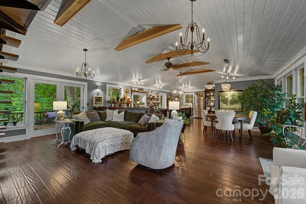 75 Mountain View Road Sylva, NC 28779