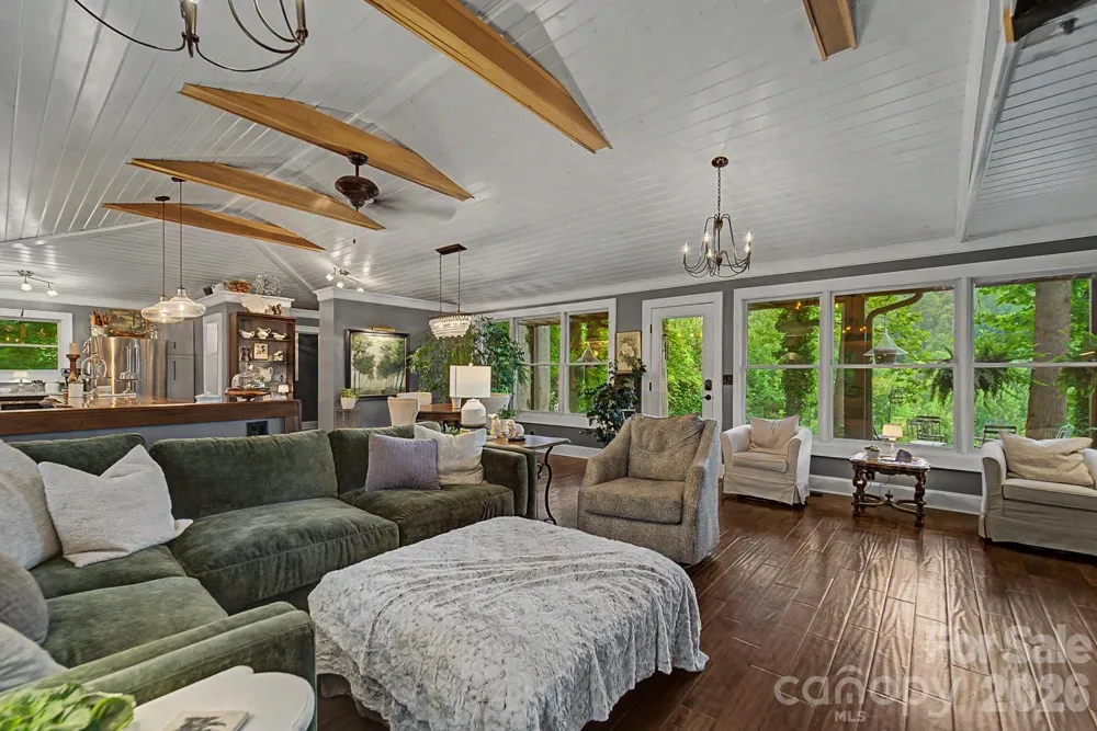 75 Mountain View Road Sylva, NC 28779