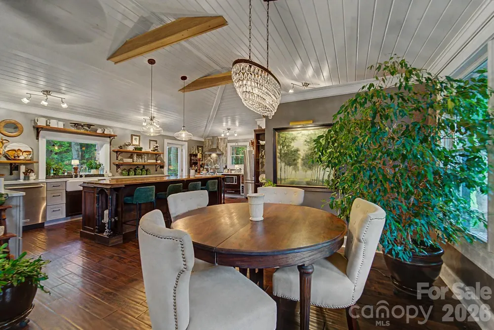 75 Mountain View Road Sylva, NC 28779