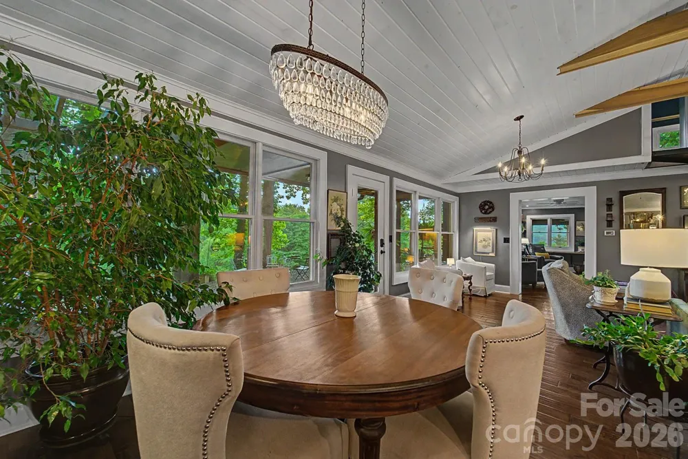 75 Mountain View Road Sylva, NC 28779