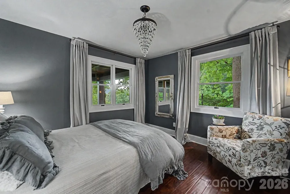 75 Mountain View Road Sylva, NC 28779