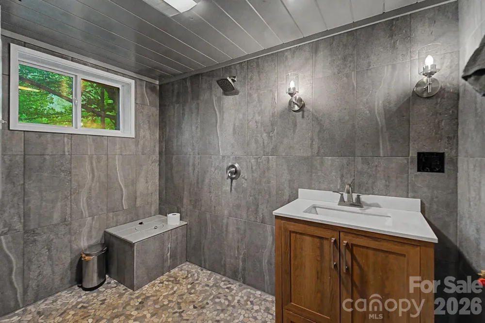 75 Mountain View Road Sylva, NC 28779