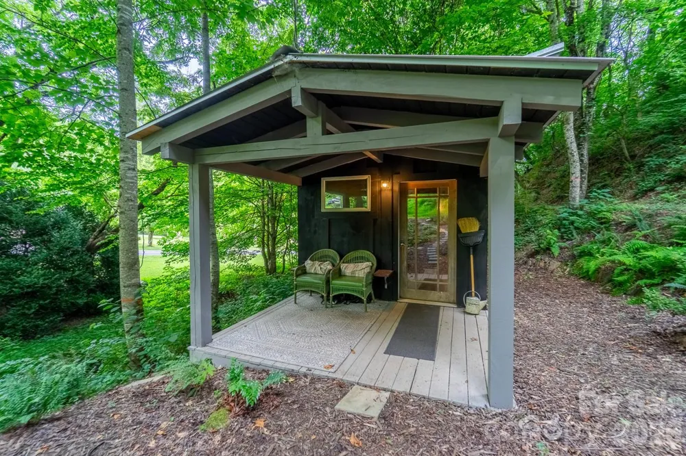 75 Mountain View Road Sylva, NC 28779