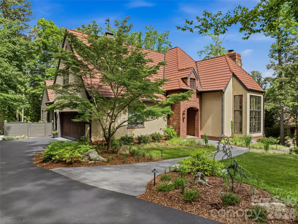 907 Kells Blue Court Biltmore Lake, NC 28715