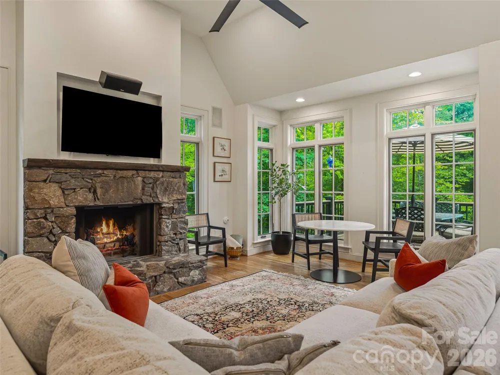907 Kells Blue Court Biltmore Lake, NC 28715