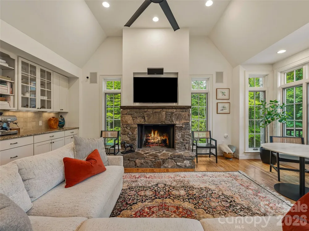 907 Kells Blue Court Biltmore Lake, NC 28715