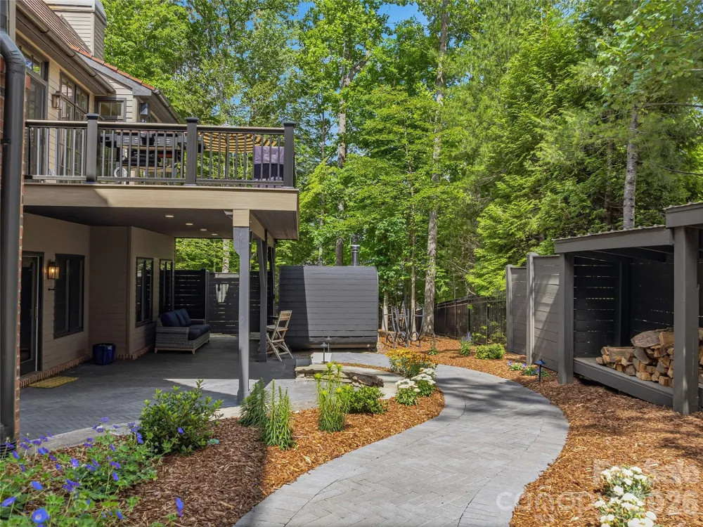 907 Kells Blue Court Biltmore Lake, NC 28715