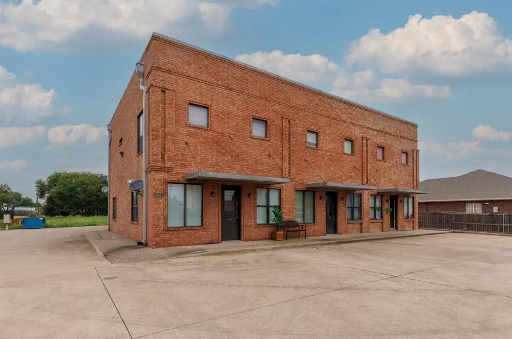 202 W Jefferson Street #100 Palmer, TX 75152