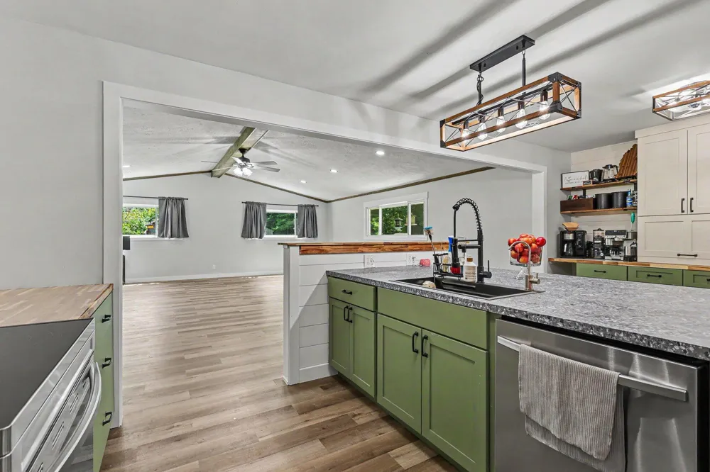 965 Victor Avenue Laketon Township, MI 49445