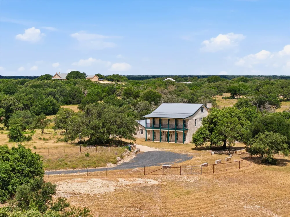 720 Spring Creek Road Florence, TX 76527