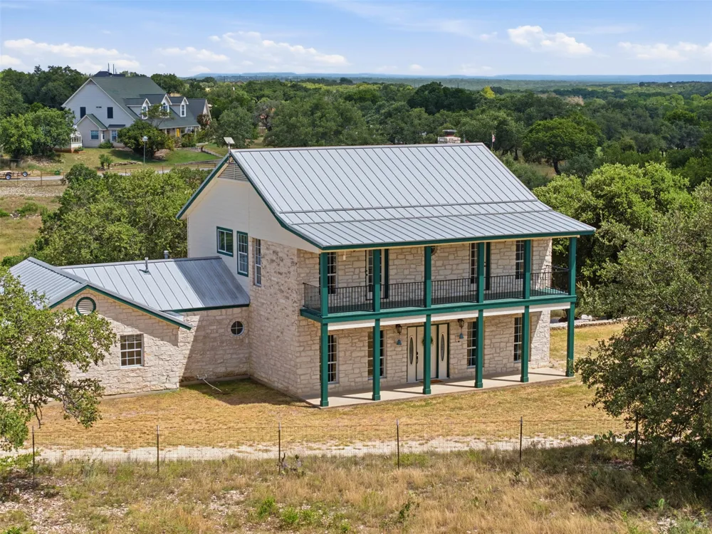 720 Spring Creek Road Florence, TX 76527