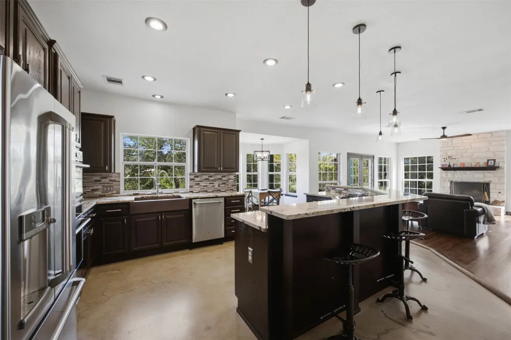 720 Spring Creek Road Florence, TX 76527