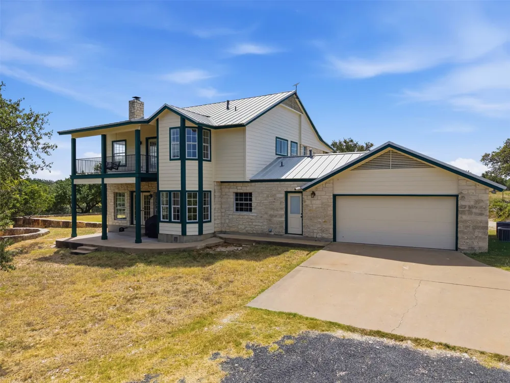 720 Spring Creek Road Florence, TX 76527
