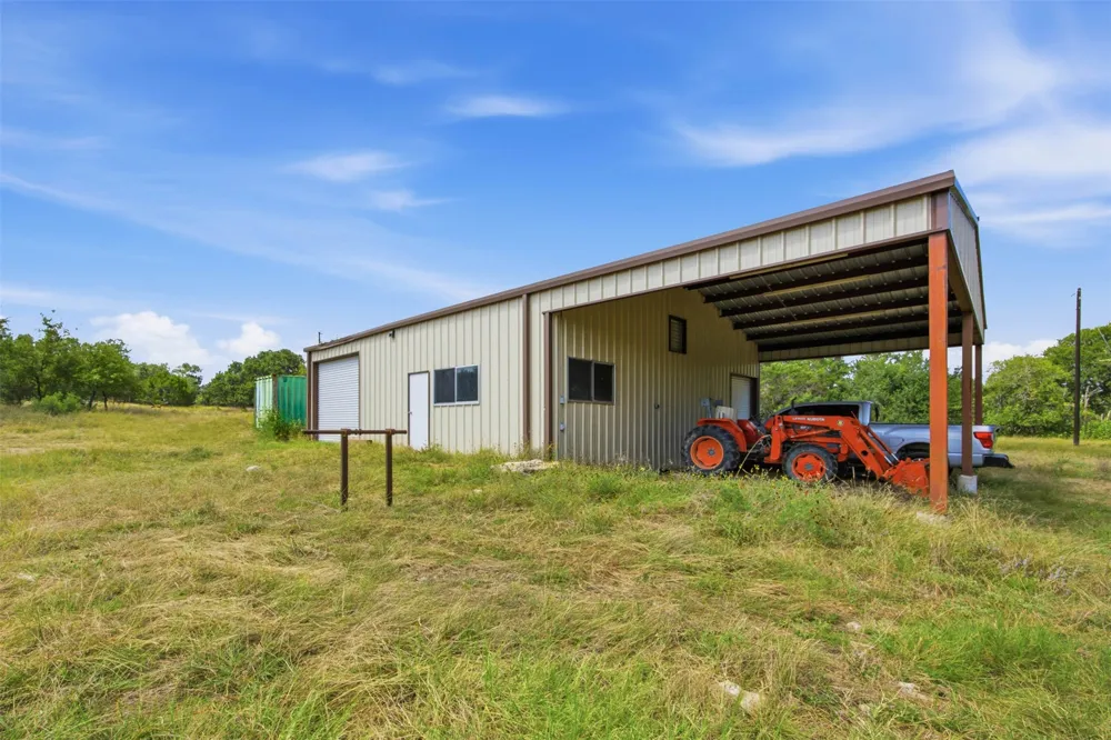 720 Spring Creek Road Florence, TX 76527