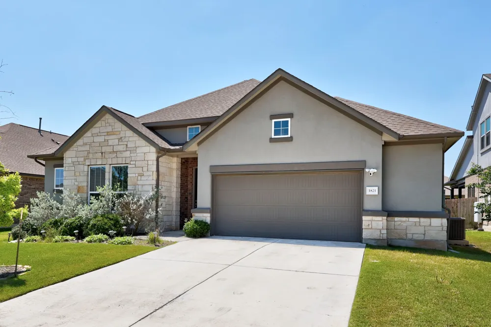 3821 Raven Caw Pass Pflugerville, TX 78660