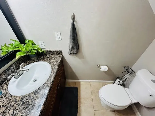 7304 Exeter Street #E Paramount, CA 90723