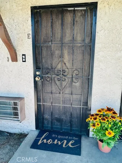 7304 Exeter Street #E Paramount, CA 90723