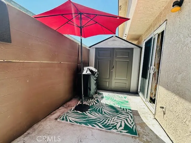 7304 Exeter Street #E Paramount, CA 90723