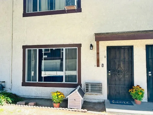 7304 Exeter Street #E Paramount, CA 90723