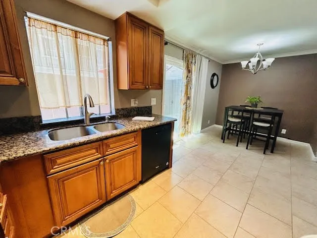 7304 Exeter Street #E Paramount, CA 90723