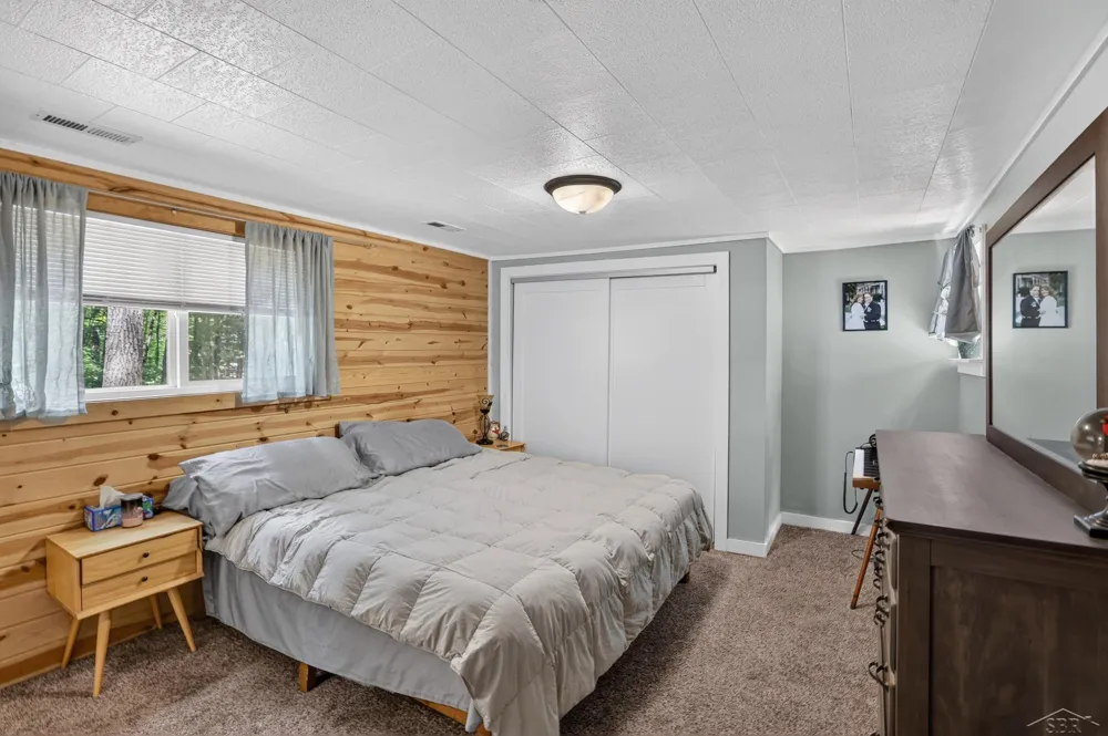 4350 E Arnold Lake Road Frost Township, MI 48625
