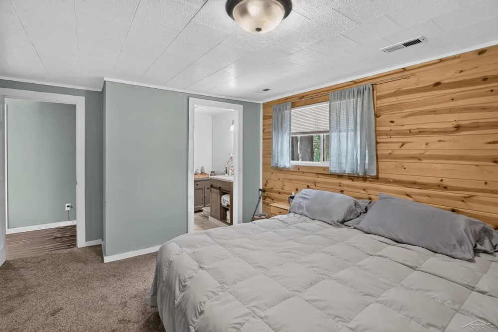 4350 E Arnold Lake Road Frost Township, MI 48625