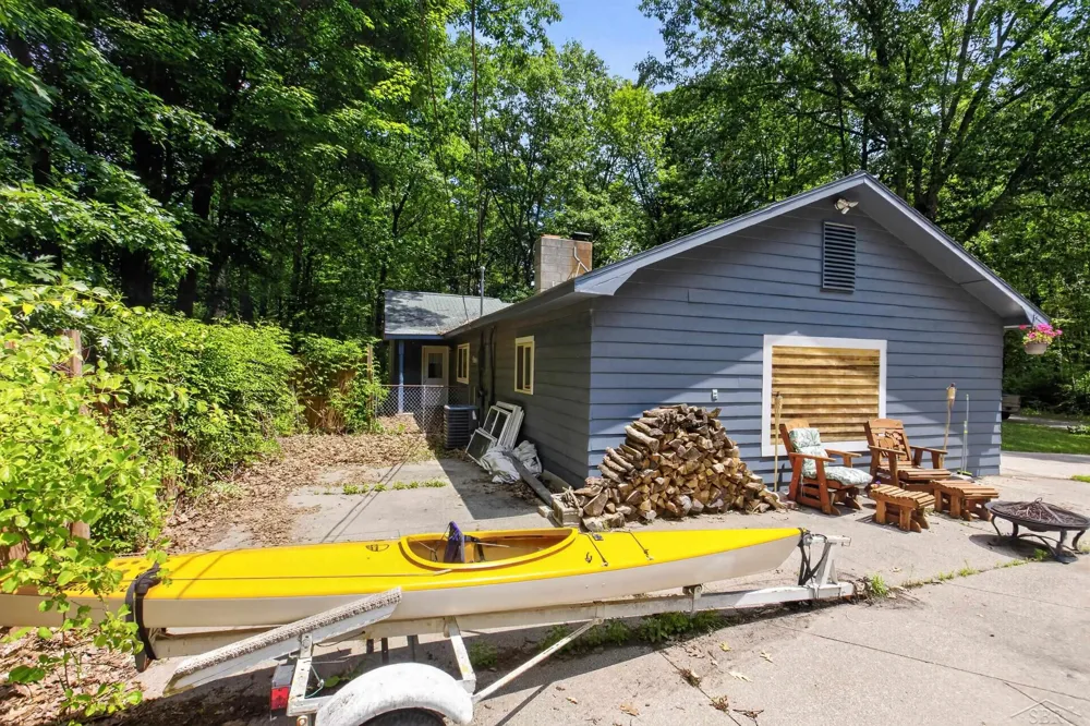 4350 E Arnold Lake Road Frost Township, MI 48625