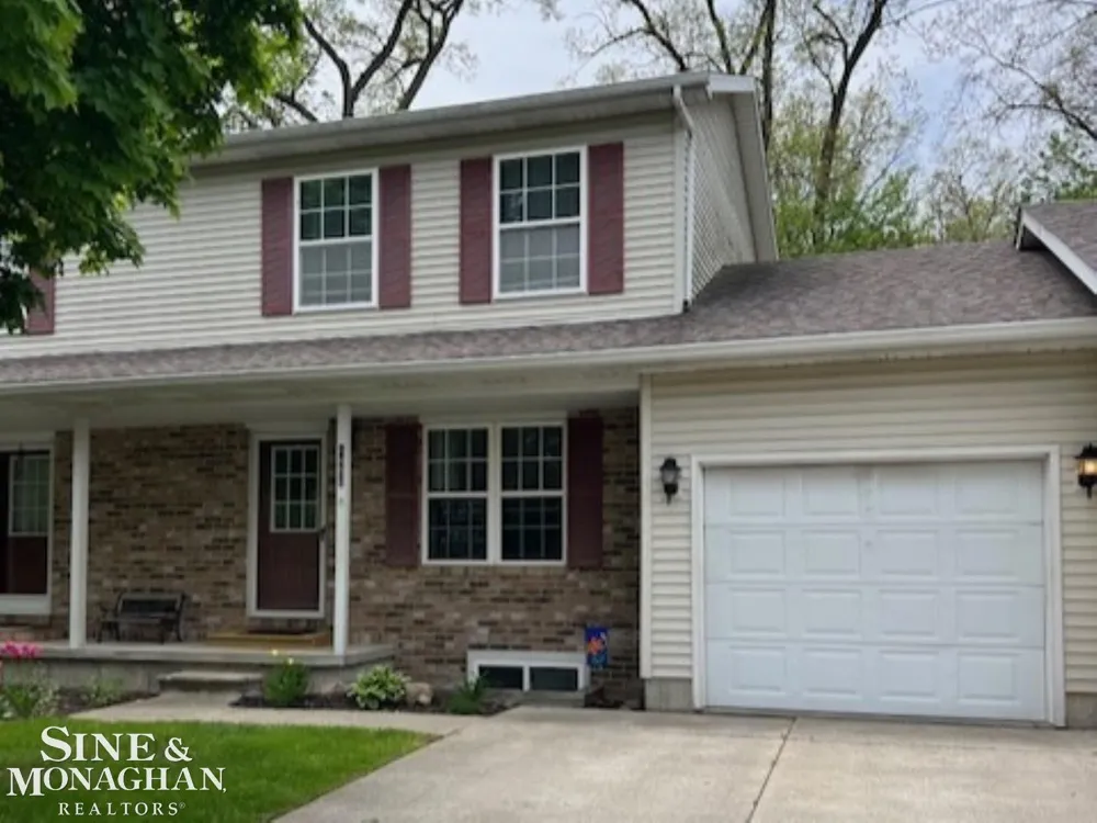 1452 Whispering Woods Avenue Marysville City, MI 48040