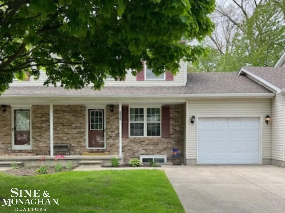 1452 Whispering Woods Avenue Marysville City, MI 48040