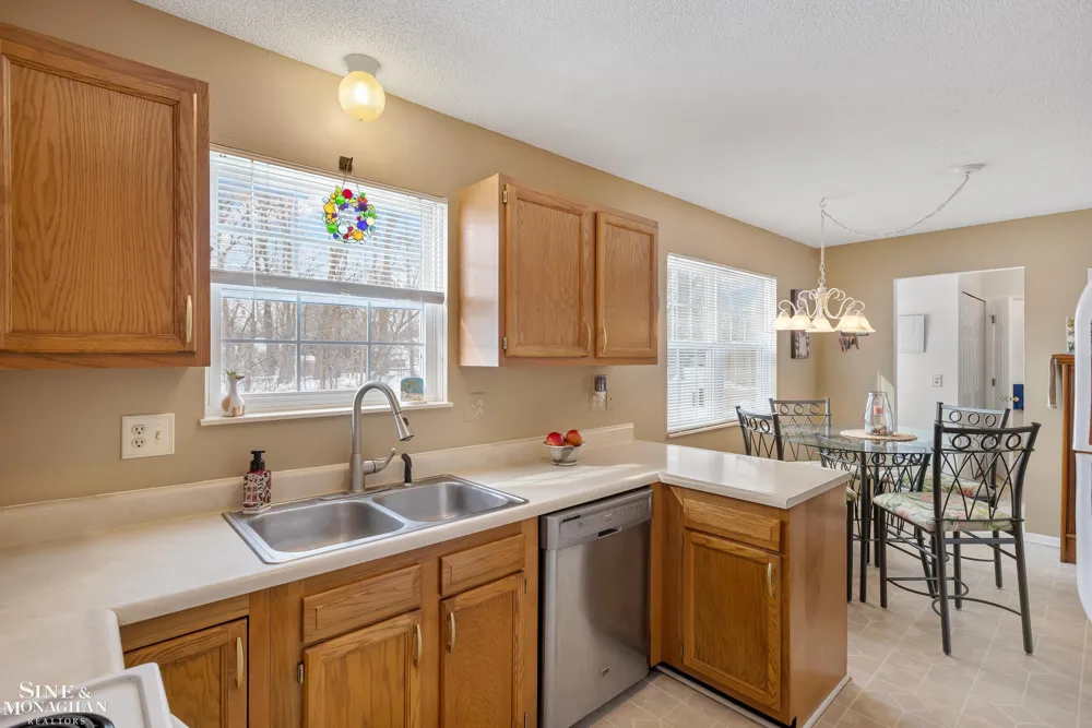 1452 Whispering Woods Avenue Marysville City, MI 48040