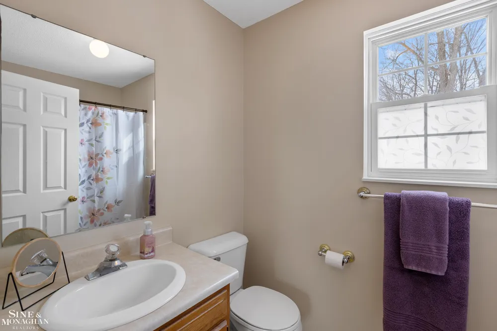 1452 Whispering Woods Avenue Marysville City, MI 48040