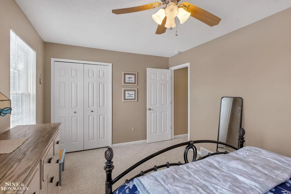 1452 Whispering Woods Avenue Marysville City, MI 48040
